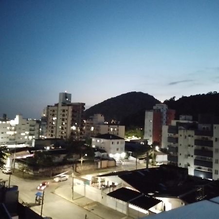 Cobertura Com Churrasqueira Propria E Wi-Fi Perto Da Praia - Excelente Para Familia E Amigos Guarujá Kültér fotó